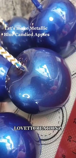 How to Make Metallic Blue Candied Apples