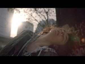 Ghosts (2021) HD-Trailer, OmU (deutsch)