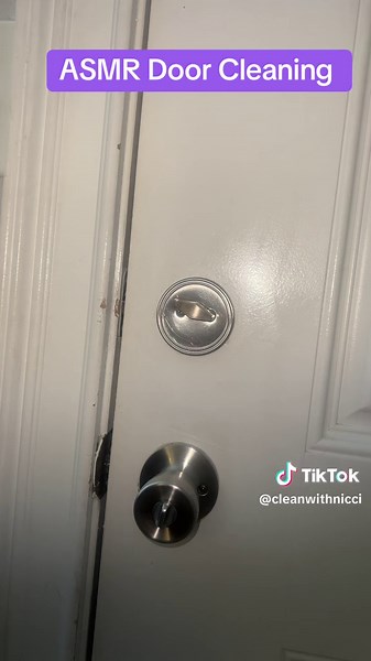 Zep Degreaser is my go when it comes to tough dirt on my doors and walls. #cleanwithnicciblue #asmrcleaning #cleaningcommunity #asmrsounds #zepdegreaser #zep