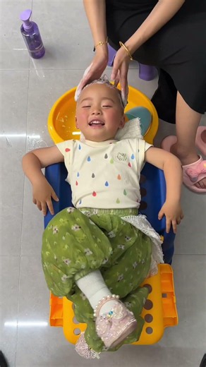 Cool Items! 🥰Multifunctional baby Shampoo Lounge Chair & Dining Chair