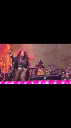 Sweet Thang / Chaka Khan 2025 New Jersey prudential center #live #music #concert | Myra Washington Page