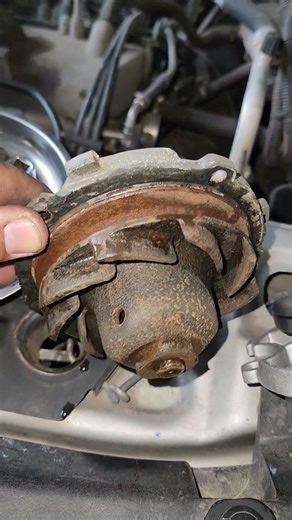 2007 Chevy Equinox bad water pump/new water pump. #automobile #shortsvideo #shorts #chevy #mechanic