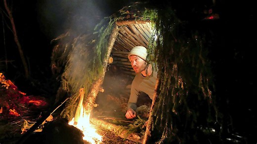 3 days winter camping: Building a cozy shelter