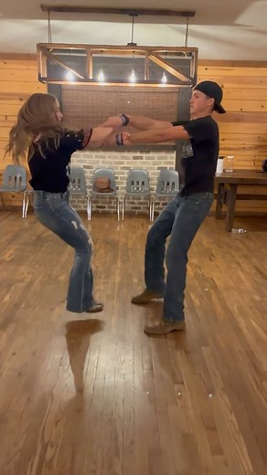 🤩🤩 #countrydancing #dance #dancefam #dancehub #country #lifts #swingdancing #countrygirl #fyp #viral #reel #trending #couples #stgeorgeutah #couplegoals #heartofcountryswing #funthingstodo | Heart of Country Swing