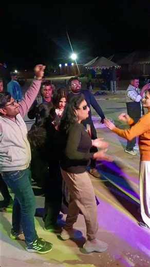 #magnillyadesert 🐪#trending #dance #rajasthani #jasalmer #butterfly #pardesi 📍#samdunes #song #love