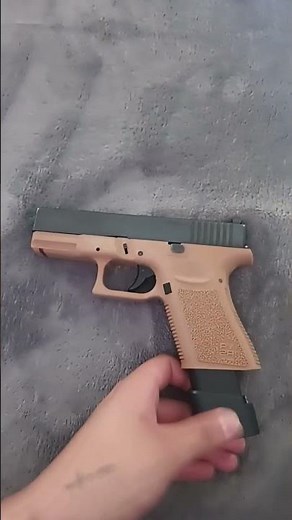 Glock 19 3d printed py2a 200 shots in and still no jam or cracks