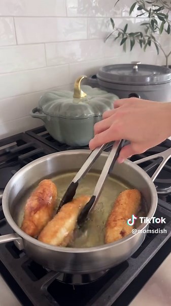 The easiest way to make piroshki, recipe on Momsdish.com