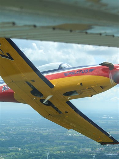 Formation flight with a Pilatus PC-7 during a navigation flight. #formationflying #flying #flight #pilot #plane