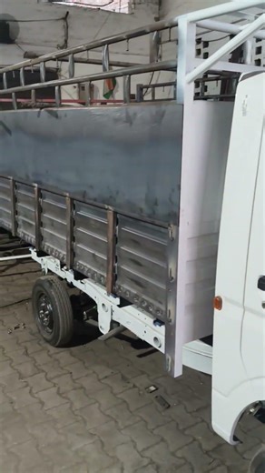 new model Tata Ace #automobile #traffic #viral #pickup #mihindra #video