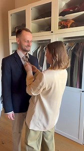 Das wusstest du sicher noch nicht. So kann nämlich jeder eine Krawatte binden #krawattebinden #tipp #tricks #hacks #lifehack #anzug #outfit | zweidiereisen