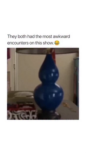 CineCore Movies on Instagram: "The Making of The Time Traveler's Wife Eric Bana and Rachel McAdams had to film scenes out of order, jumping between newly in-love and heart-wrenching moments to fit the movie's non-linear narrative. McAdams joked it felt like time traveling to keep up with Clare's emotions! Ratings: IMDB - 8.1/10 Rotten Tomatoes - 84% #MovieScenes #movieclips #moviefacts #moviereviews"