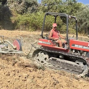47K views · 677 reactions | People always say old is gold and this vintage tractor proves it #reels #tractorlife #farmlife | Big Machines | Facebook