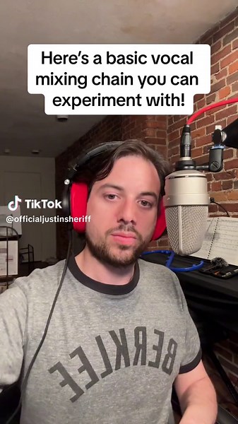 Basic Vocal Mixing Chain #producer #musicproduction #music #musicproducer #musicproducers #audioengineer #audioproduction #mixing #mastering #mixingmusic #musician #audioengineering #mixingandmastering