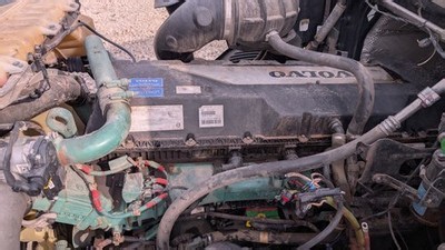 VOLVO D13 COMPLETE ENGINE WITH ALL ACCESSORIES LOW MILES 515k | eBay
