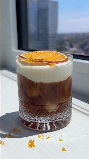 Mont Blanc (cold brew with orange cold foam)