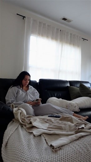 Sam Vay Studios | Wilmington NC Hairstylist on Instagram: "Mondays have become one of my favorite days of the week. My salon is closed, so I typically spend the day doing social media work, business admin things, and resetting for the week ahead. Plus, as a homebody, there’s nothing more peaceful than spending the entire day in my cozy house. 😍 #homebody #workfromhome #dayinmylifevlog #salonowner"