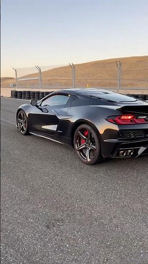 Launch control in the new hybrid, all-wheel-drive #chevy #corvette E-Ray. #cars #musclecar