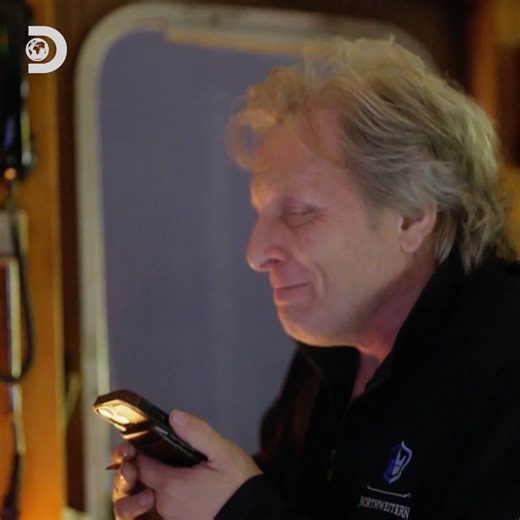 Let the games begin ⚓👀 #DeadliestCatch | Discovery Channel UK