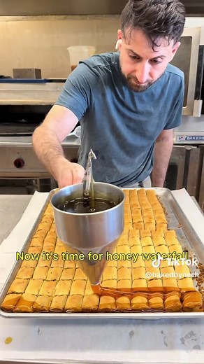 Red Velvet Croissant: Dad's Bakery Adventure with Kids!