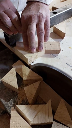Crafting Perfect Support Blocks with Miter Saw Precision