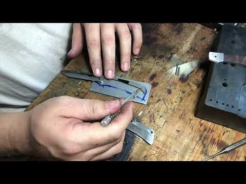 Slipjoint Folder Pin Placement