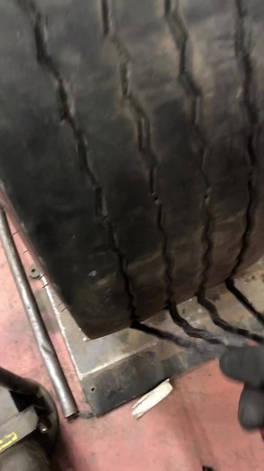 Didn’t expect it to actually work😳. This is a legal and safe and recommended by the manufacturer #tyre #tyremen #michelin