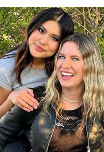 Hilarious Family Moments with Hannah and Crystal