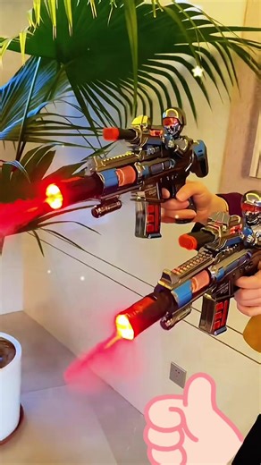 ||The electric Gatling toy gun is so cool! No child would refuse it! It can spray, rotate, and has sound and light effects, which is simply awesome! #electric toy gun [topic]# #Gatling machine gun [topic]# #children's toys [topic]# #sound and light toy [topic]#