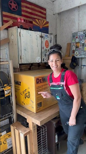 OPENING MY NEW DeWalt MITER SAW FOR THE FIRST TIME!