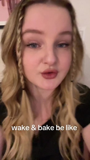 ElizaEves (@elizaeves)’s videos with CHOWDA - Alexis💟