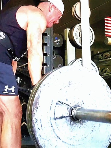 Patiently, one step at a time. This is where most people give up. Just keep going! ##bigkev #kevinator #bodybuilder