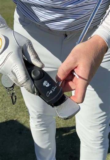 The absolute best way to clean your golf clubs = Caddy Splash PRO 💦⛳️ #golflife #golfersoftiktok
