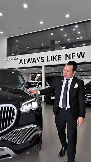 💥💥💥#Mercedes_GLS_450_4MATIC Model 2023 Odo: 30.000 Km ( Độ lên GLS600 ). 🔸 Màu Đen / nội thất nâu. 🔸 Động cơ I6 mild-hybrid EQ Boost cho công suất cực đại 367 mã lực và mô men xoắn 500Nm, cùng hệ dẫn động 4 bánh toàn thời gian. 👉 Xe trang bị: Đèn Multibeam, mâm AMG 21 inch, body AMG, nội thất da cao cấp, ốp gỗ sồi Anthracite, màn hình đôi 12.3 inch, loa Burmester 3D, cửa sổ trời toàn cảnh panorama, cửa hít, keyless-go, cam 360, đá cốp, rèm che nắng,... 🔸 Bảo hành chính hãng không giới hạn
