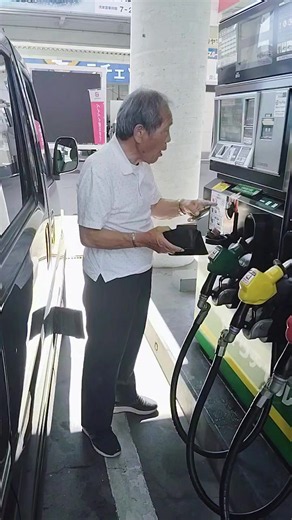 How to Fill Up a Car in Japan — Simple Steps for Travelers