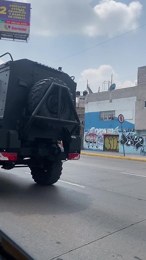Vehículos Blindados en México: Camionetas Militares y Autos de Policía