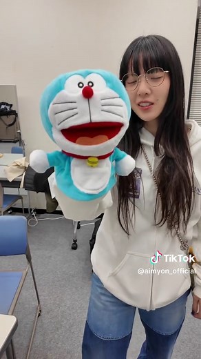 あいみょん (@aimyon_official) - あいみょん ドルフィン・アパート愛媛公演 2024-25年ツアー | 武道館ライブ振り付けと感動の瞬間