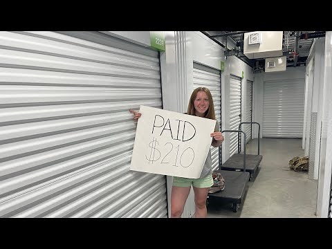 Buying CHEAP Storage Lockers People Abandoned.. Storage Treasure Finds
