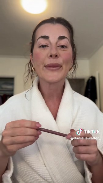 Getting Ready for a First Date: GRWM Tips