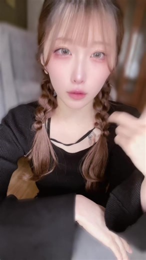 携帯無くしてガチあせった、バイトの子が持って帰ってた😇 #エクステイナー #ベロティカ #サークルライチ #名古屋 #タトゥー