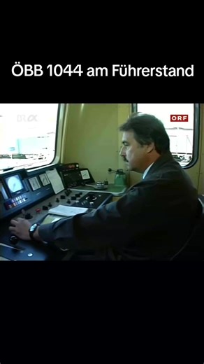 Explore the ÖBB 1044 Cockpit Experience