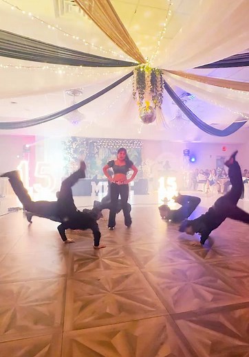 La Iguana: Baile Tradicional para Quinceañeras