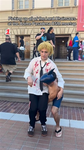 EJ 🇵🇷 on Instagram: "Beam out here CARRYING Chainsaw Man 💪🏽🦈 Beam mask made by @spicy_chikan If you see yourself/anyone you know in this video, please let me know so I can tag you/them! #reels #cosplayreels #cosplay #anime #chainsawman"