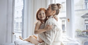 7 Meaningful Ways to Build an Unbreakable Mother-Daughter Relationship