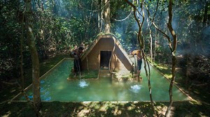 Stunning! Grass Roof Villa Built in Deep Jungle by Ancient Skills | Jungle Survival