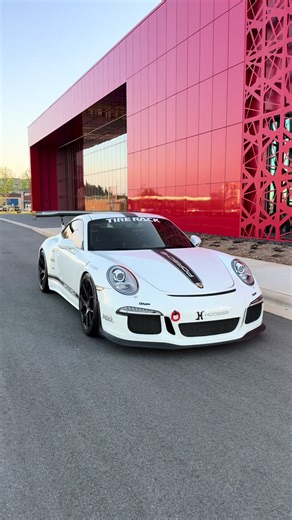 Heels and wheels! #porsche #heels