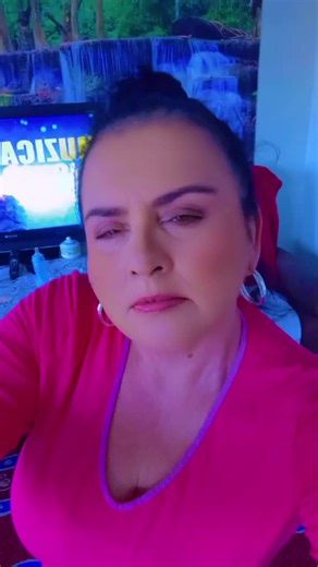 Trandafiru frumos (@ninela.balcan)’s videos with Magic Symphony - Blue System