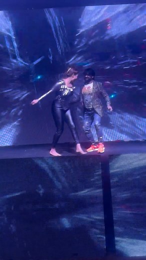Simran Bagga on Instagram: "🐘🦣🐀🐁 #showtime in #dehlishow @simran_bagga_official"