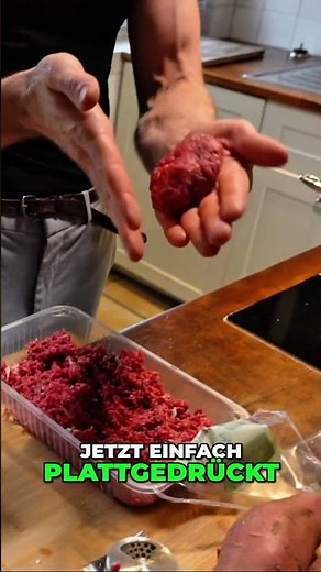Perfect burger patties: Here's how to shape them by hand! #shorts
