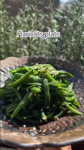 Haricots plats sautés à l’ail | Recette simple de cuisine chinoise