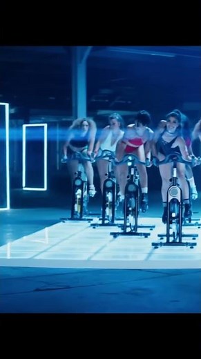 Ariana Grande ft Nicki Minaj Side To Side Official Video ft Nicki Minaj mp4 003